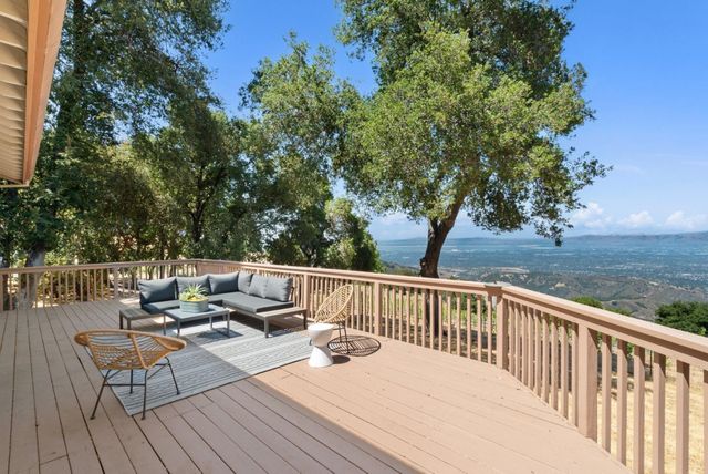 15060 Montebello Road, Cupertino, CA 95014