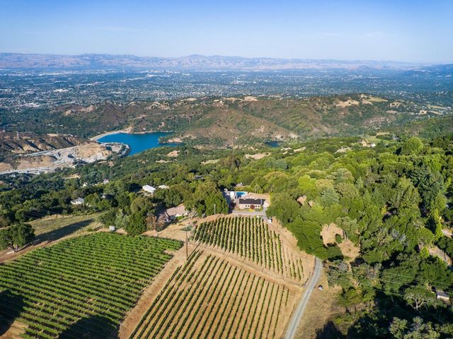 15060 Montebello Road, Cupertino, CA 95014