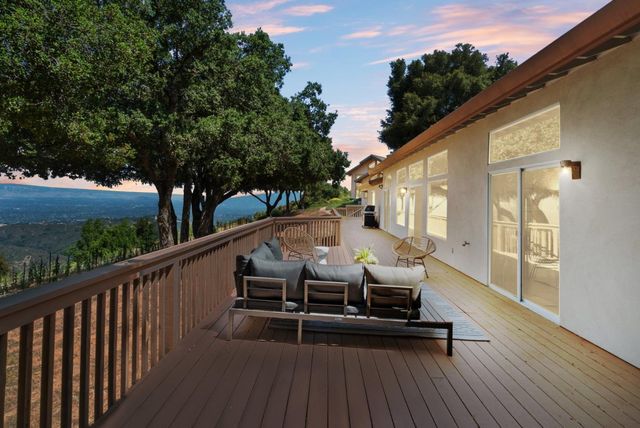 15060 Montebello Road, Cupertino, CA 95014