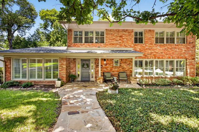 3712 Fox Hollow Street, Fort Worth, TX 76109