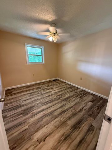 144 Buckshot Lane, Pikeville, TN 37367