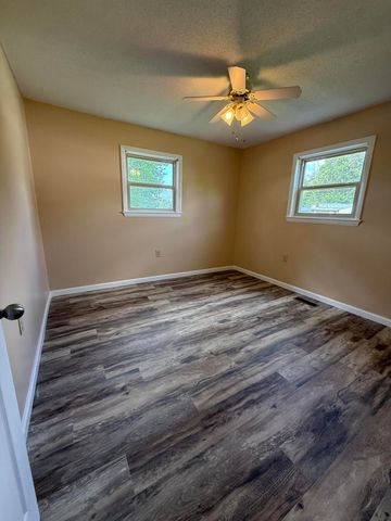 144 Buckshot Lane, Pikeville, TN 37367