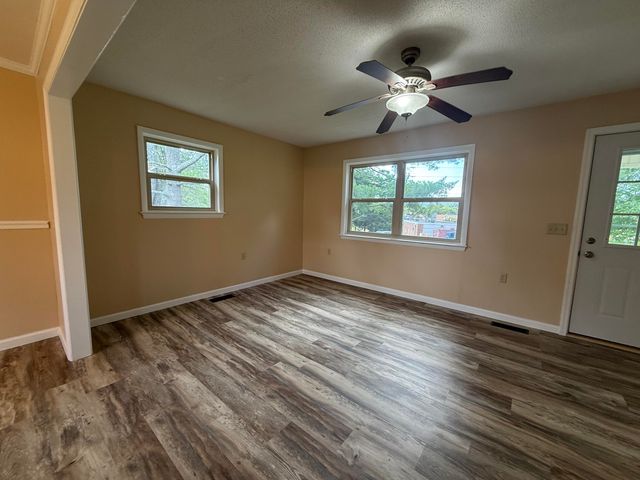144 Buckshot Lane, Pikeville, TN 37367
