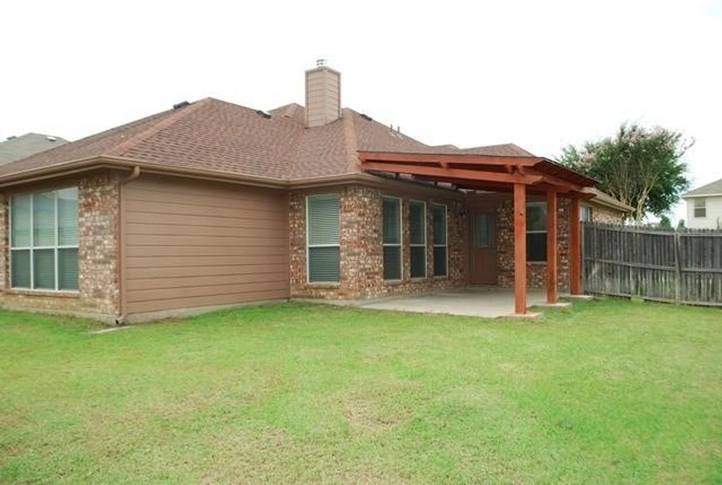 10332 Bear Creek Trail, Fort Worth, TX 76244 — photo 2