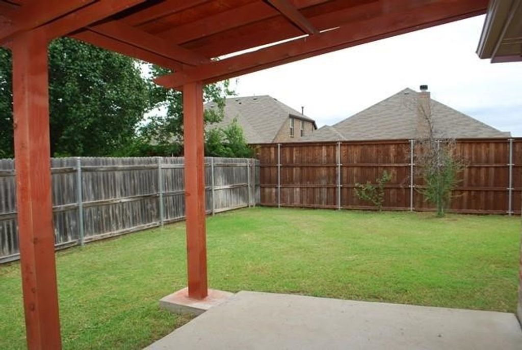 10332 Bear Creek Trail, Fort Worth, TX 76244 — photo 3