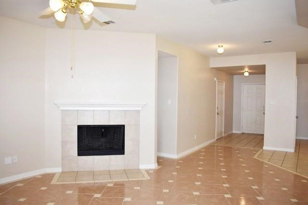 10332 Bear Creek Trail, Fort Worth, TX 76244 — photo 4