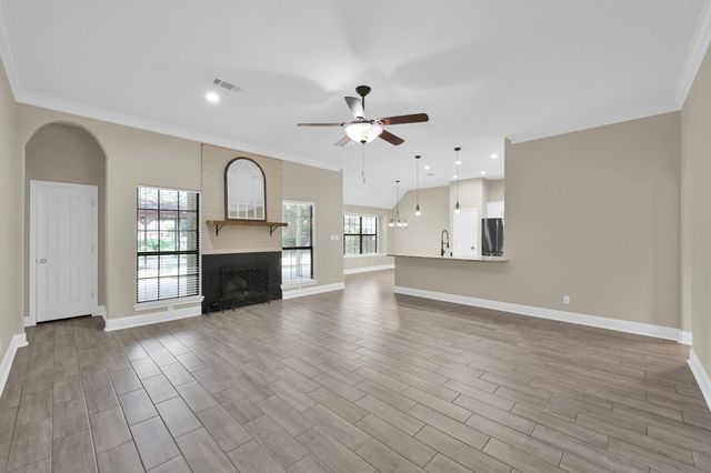 22811 Meadowsweet Drive, Magnolia, TX 77355