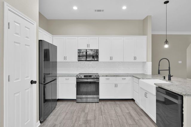 22811 Meadowsweet Drive, Magnolia, TX 77355