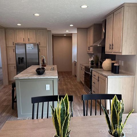 3 Mulberry Street, Forest City, NC 28043