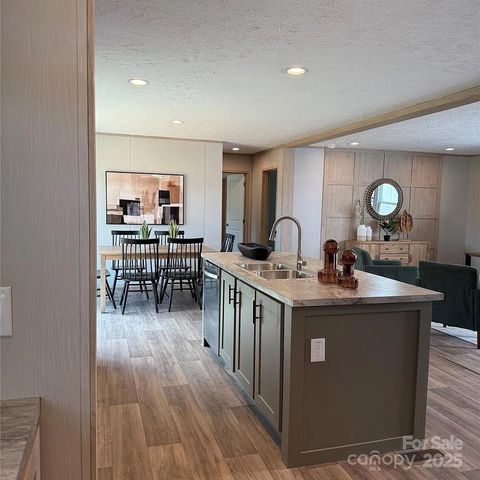 3 Mulberry Street, Forest City, NC 28043