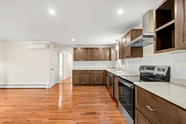 6 Colonial Drive, Gilford, NH 03249
