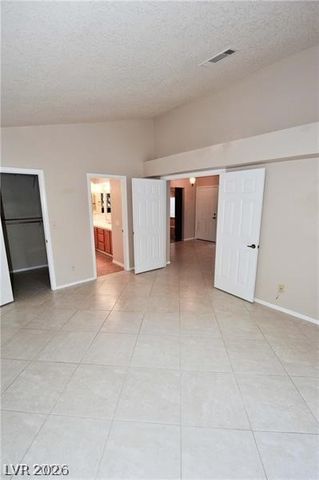 5228 Crooked River Circle, Las Vegas, NV 89149