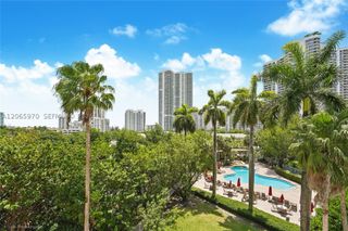 3400 NE 192nd St 412, Aventura, FL 33180