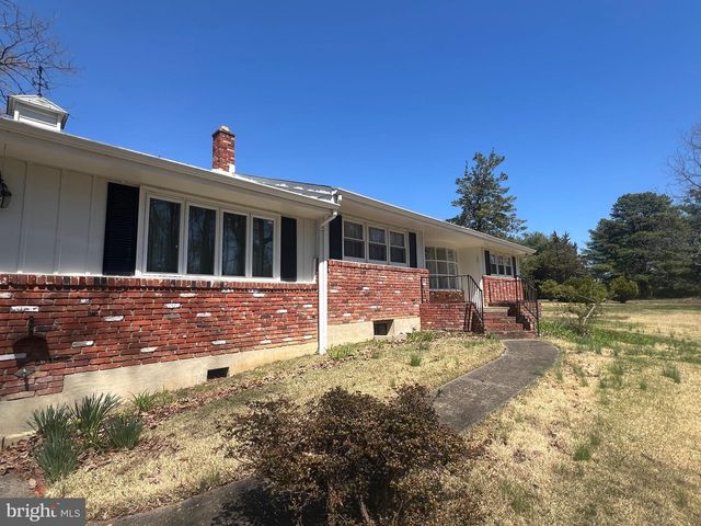 205 HENDRICKS AVE, Waterford Works, NJ 08089