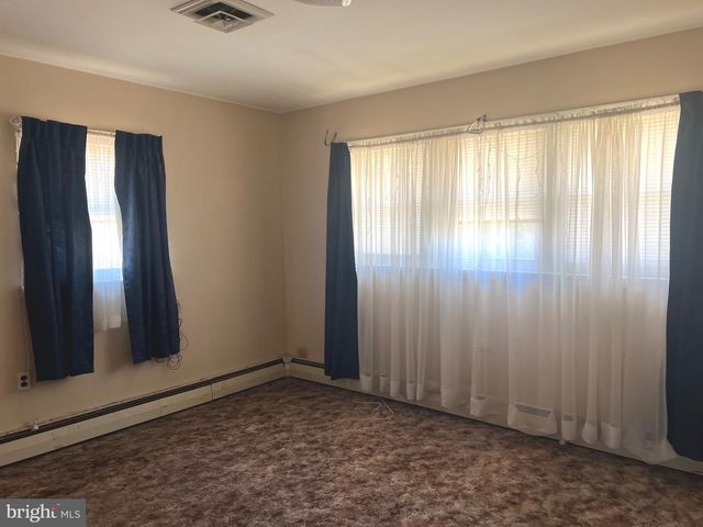 205 HENDRICKS AVE, Waterford Works, NJ 08089