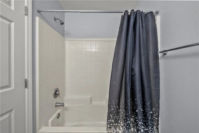 14552 Foothill, Sylmar, CA 91342
