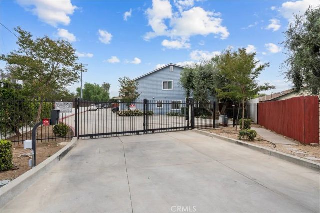14552 Foothill, Sylmar, CA 91342