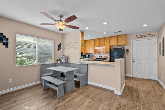 14552 Foothill, Sylmar, CA 91342