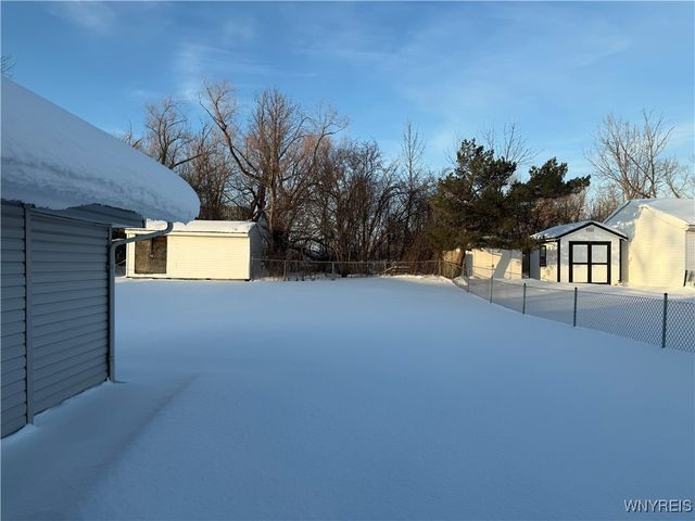 4320 Isherwood Drive, Niagara, NY 14305