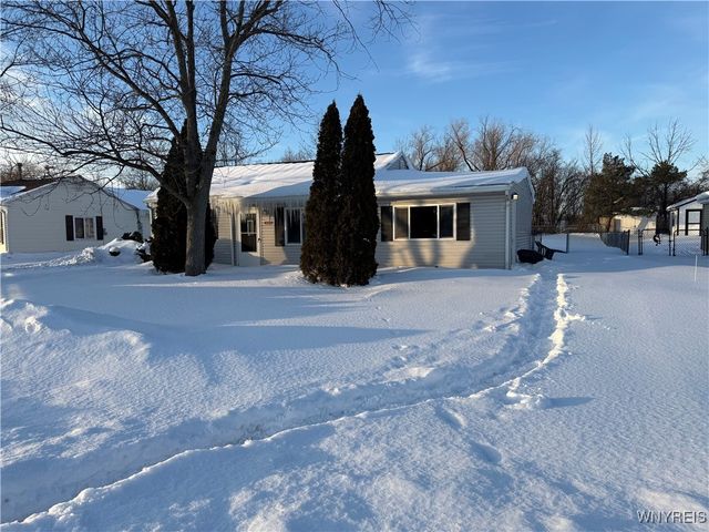 4320 Isherwood Drive, Niagara, NY 14305