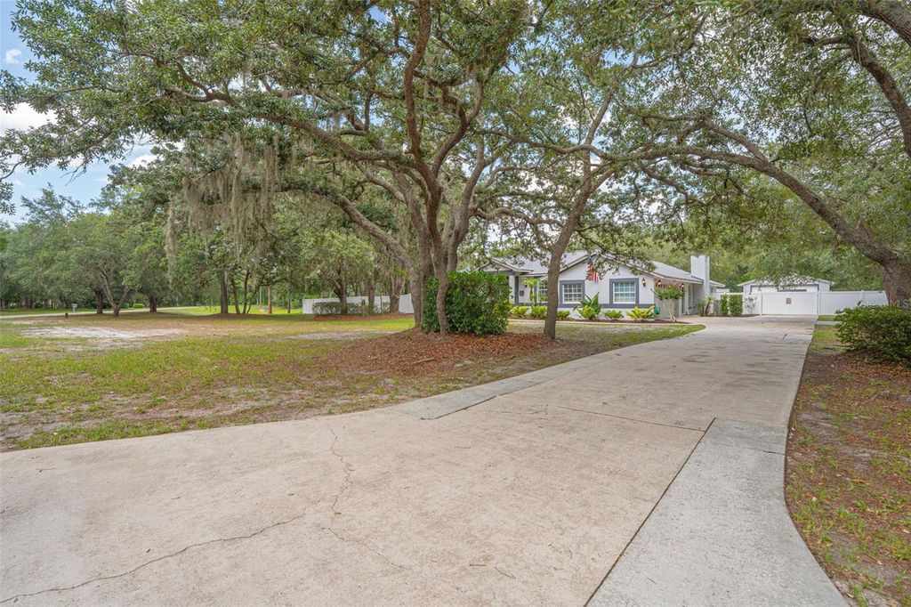 361 LAKE LENELLE DRIVE, Chuluota, FL 32766