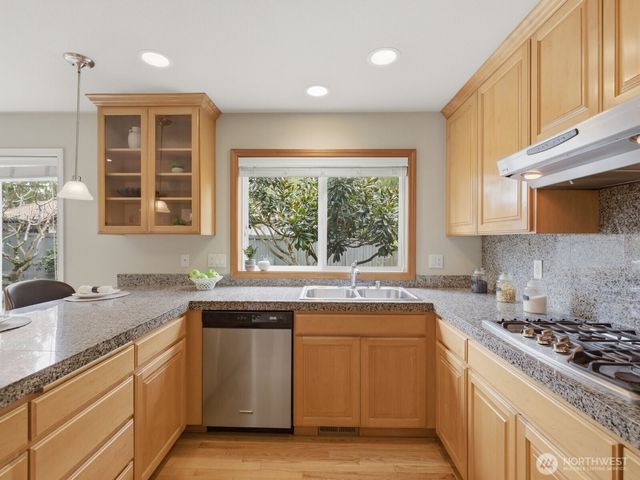 3501 166 Street SW, Lynnwood, WA 98037