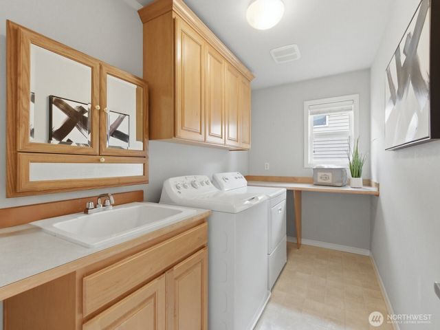 3501 166 Street SW, Lynnwood, WA 98037