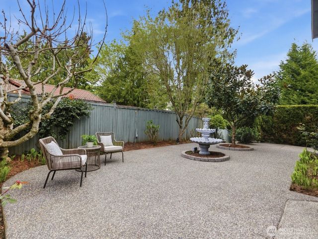 3501 166 Street SW, Lynnwood, WA 98037