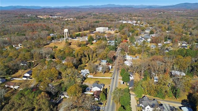 620 Washington Street, Clarkesville, GA 30523