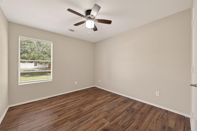 9418 Belleclaire Lane, Houston, TX 77044