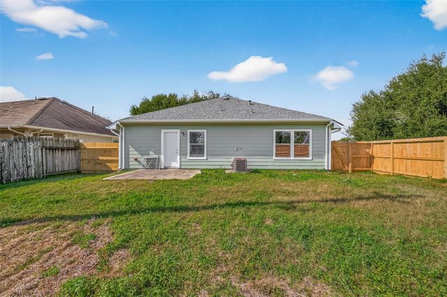 9418 Belleclaire Lane, Houston, TX 77044