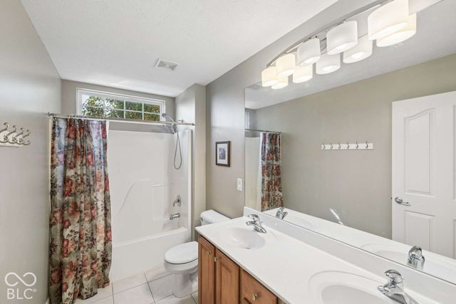 12472 Cirrus Drive, Fishers, IN 46037