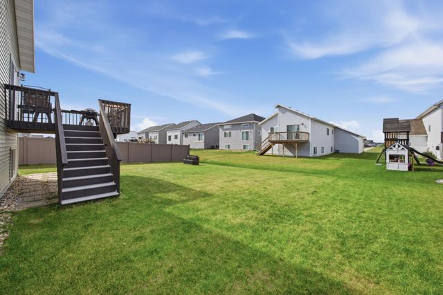 6717 71st Avenue S, Horace, ND 58047