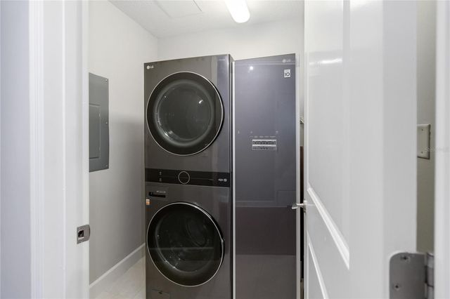 100 S EOLA DRIVE 914, Orlando, FL 32801
