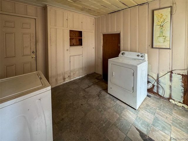 921 Venoy, Garden City, MI 48135