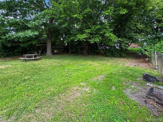 921 Venoy, Garden City, MI 48135