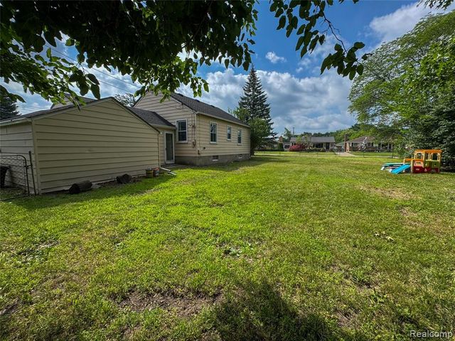921 Venoy, Garden City, MI 48135