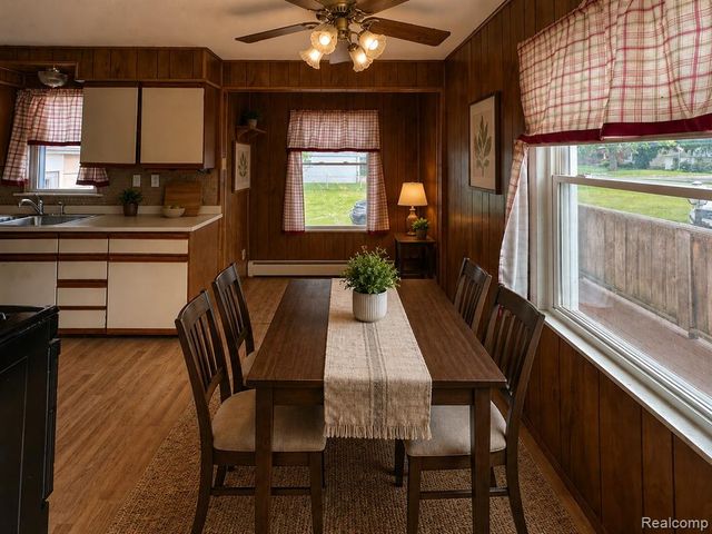 921 Venoy, Garden City, MI 48135