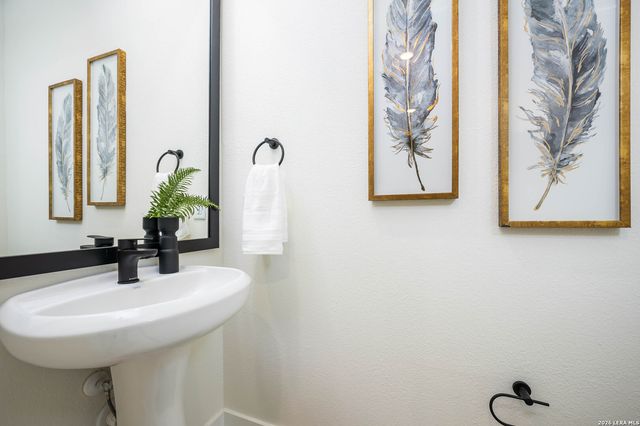 719 E Locust St Unit 2110, San Antonio, TX 78212