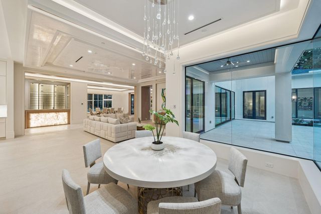 11607 Shady Grove Lane, Houston, TX 77024