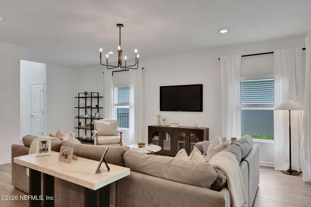 5700 LAGOON CRUISE Way, Jacksonville, FL 32234