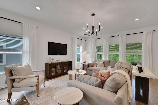 5700 LAGOON CRUISE Way, Jacksonville, FL 32234