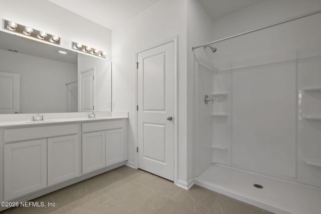 5700 LAGOON CRUISE Way, Jacksonville, FL 32234