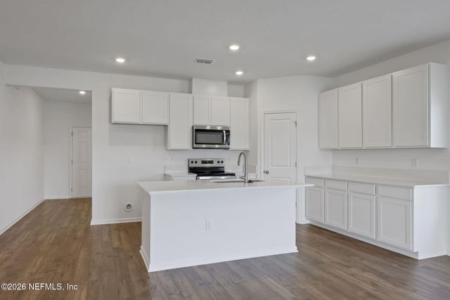 5700 LAGOON CRUISE Way, Jacksonville, FL 32234