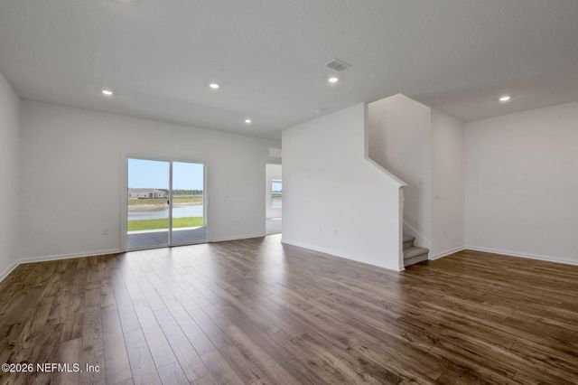 5700 LAGOON CRUISE Way, Jacksonville, FL 32234