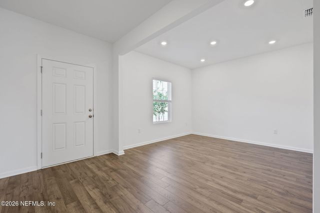 5700 LAGOON CRUISE Way, Jacksonville, FL 32234