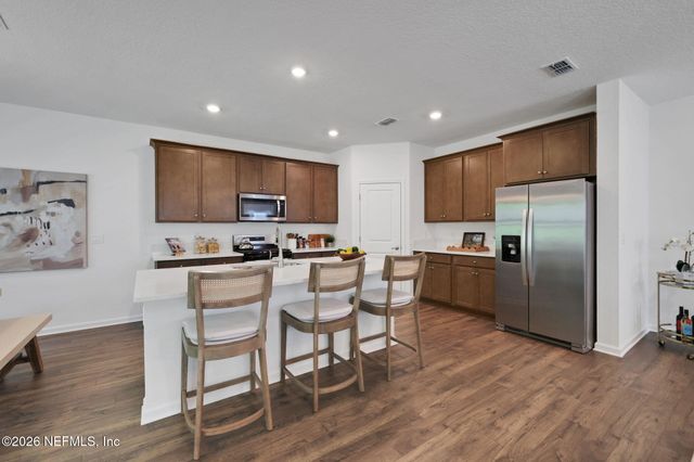 5700 LAGOON CRUISE Way, Jacksonville, FL 32234