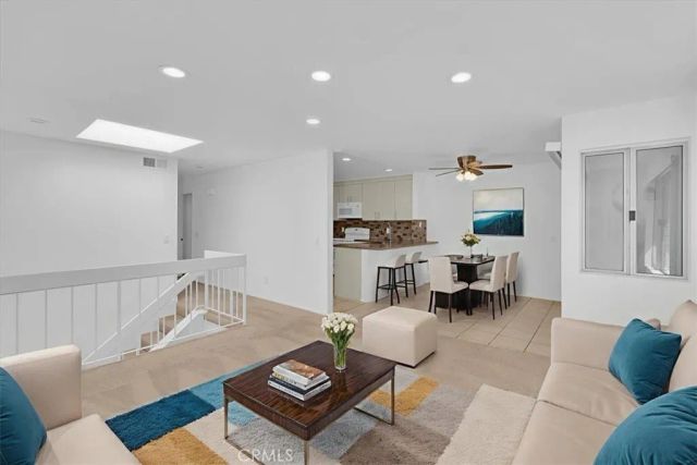 22306 Caminito Danubo, Laguna Hills, CA 92653