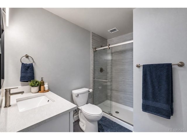 775 S Alton Way 5D, Denver, CO 80247