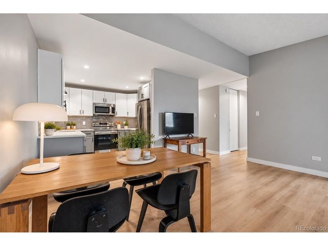 775 S Alton Way 5D, Denver, CO 80247